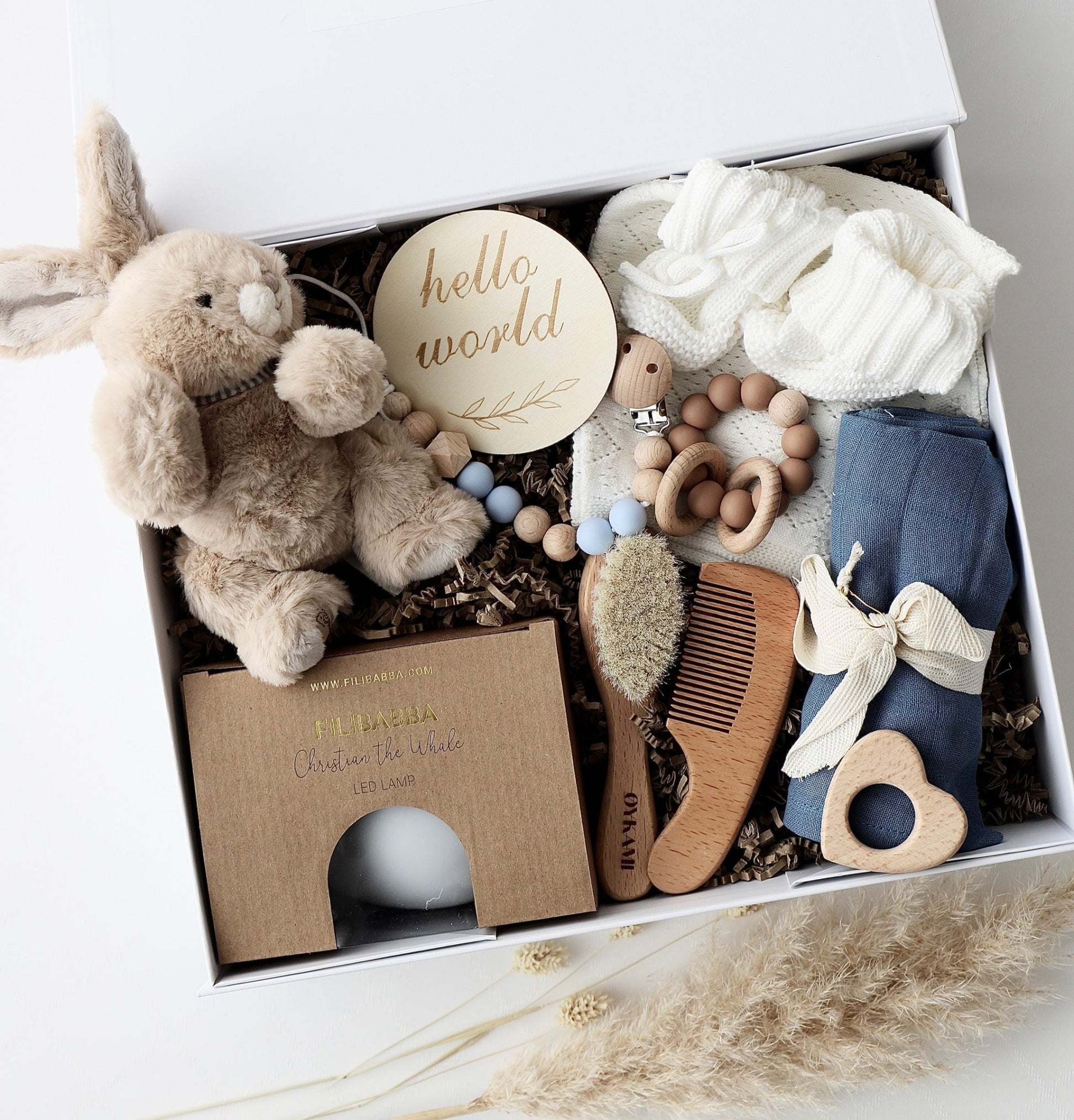 Baby Geschenkbox Blau "Paris" Hase Braun - OYKAMI in a box