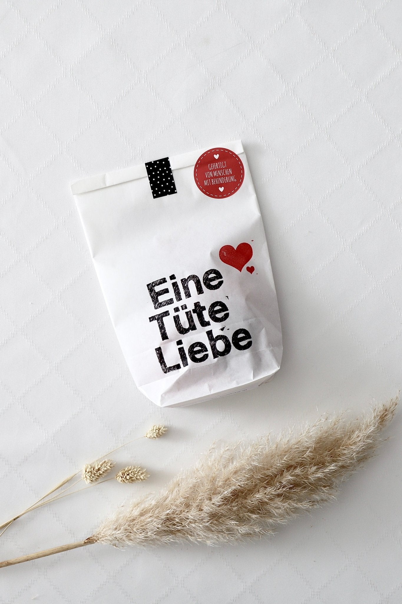 „Eine Tüte Liebe“ Wundertüte - OYKAMI in a box