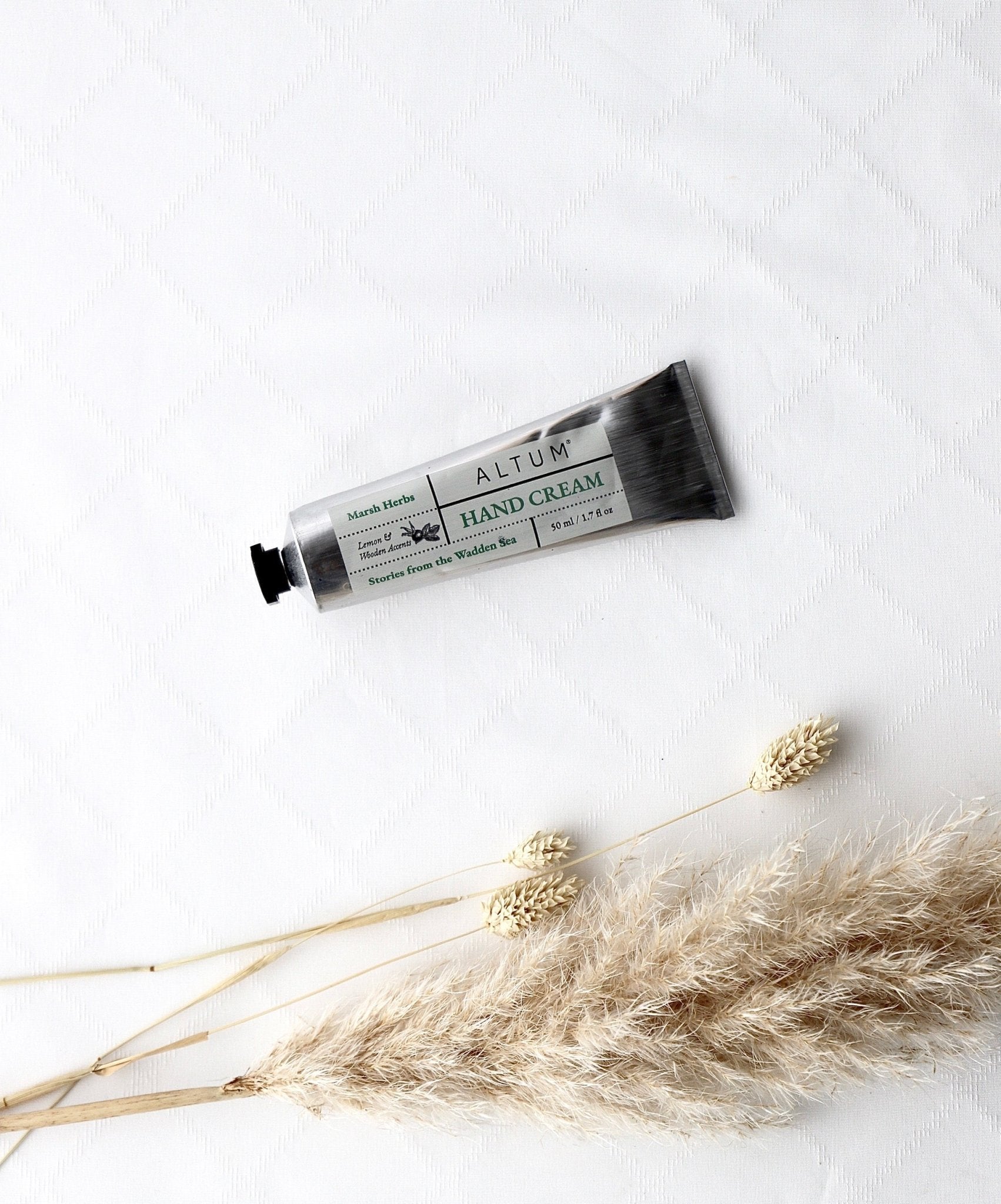 Handcreme Lemon & Wooden Accents - OYKAMI in a box