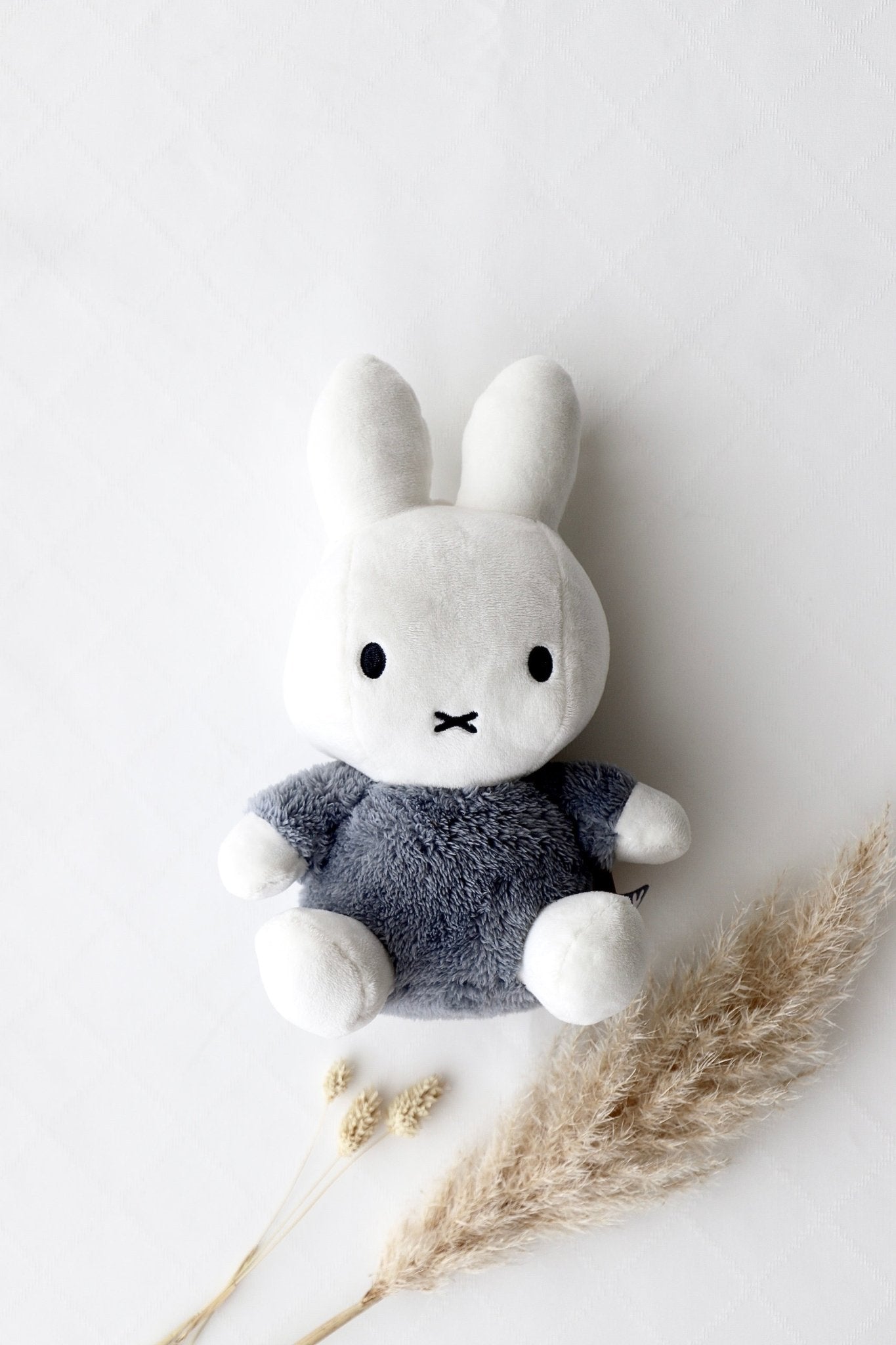 Stofftier Miffy blau - OYKAMI in a box