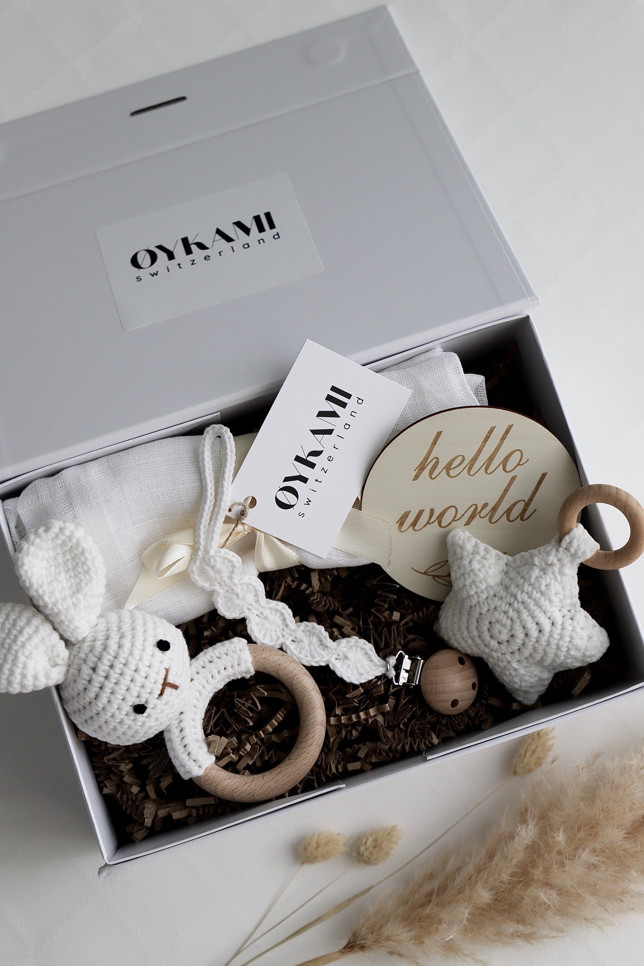 Baby Geschenkbox neutrale Farben "Estland" mit Hase