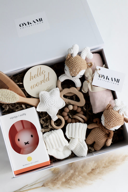 Baby Geschenkbox Mädchen weiss "Madeira" mit Miffy Nachtlicht und Elch