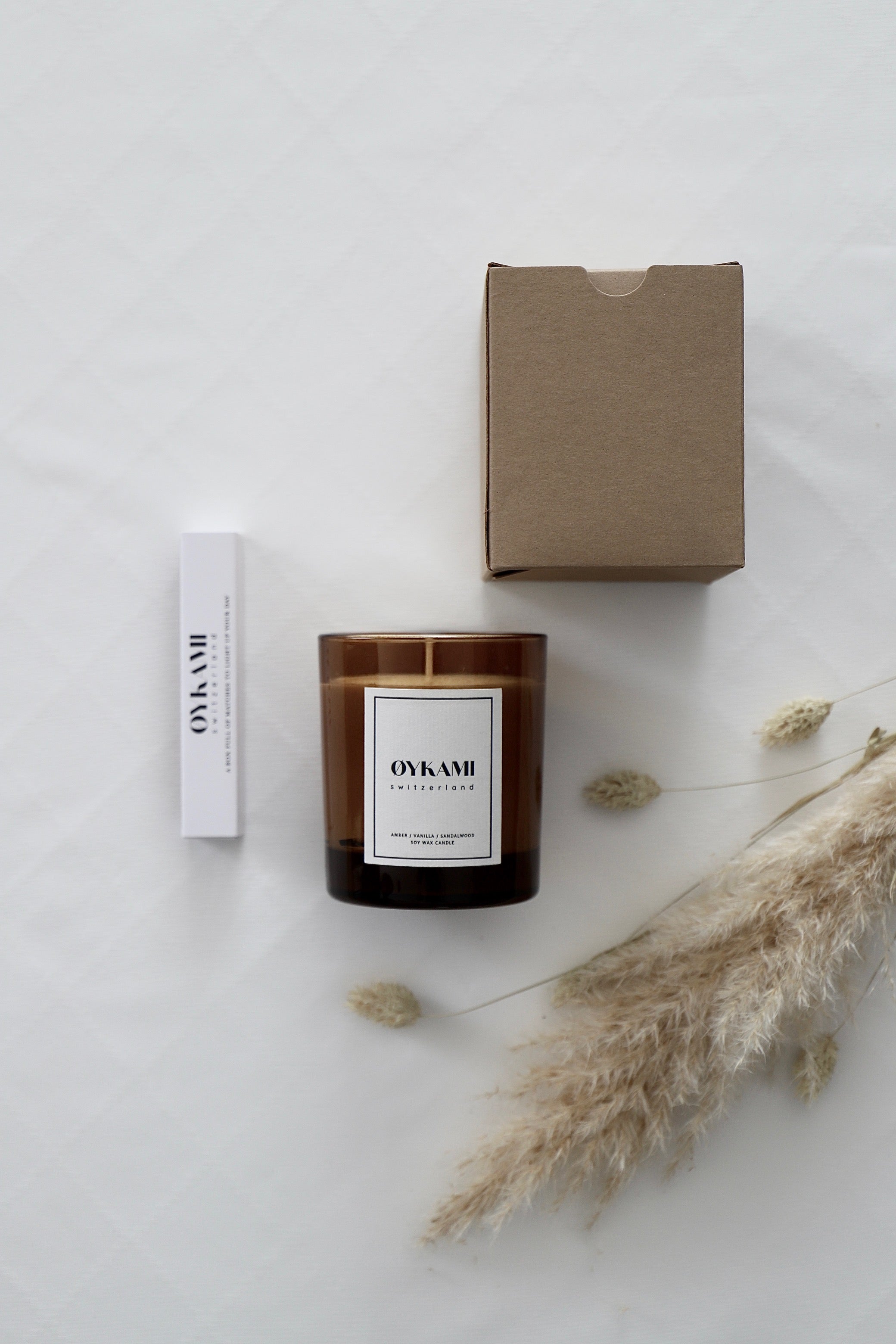 Gift set - soy scented candle "Autumn Leaves" with matches, 300 ml