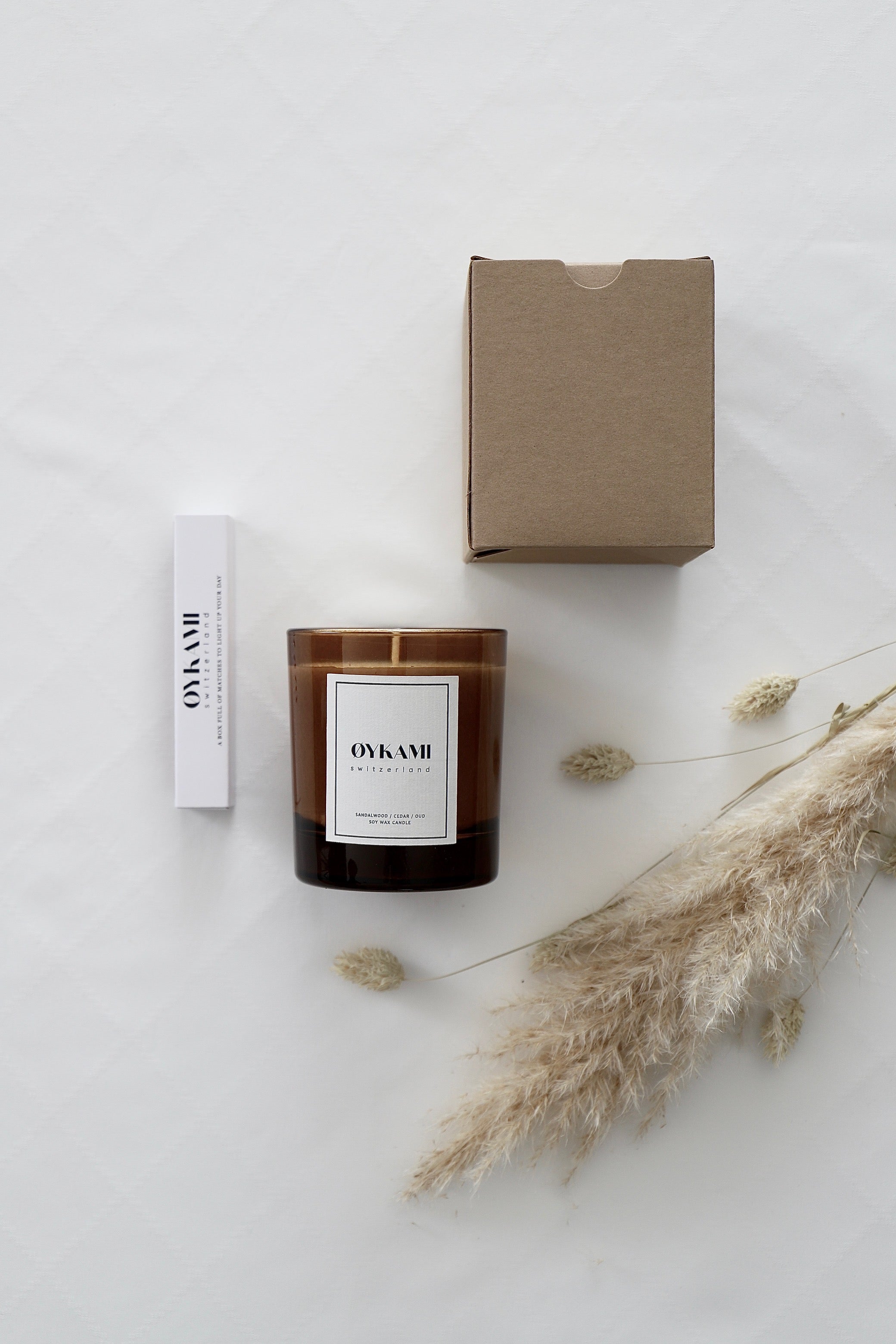 Gift set - soy scented candle "Midnight Forest" with matches, 300 ml