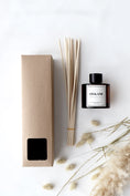 Load image into Gallery viewer, Fragrance sticks "Cardamom & White Pepper", 100 ml
