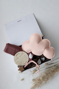 Load image into Gallery viewer, Baby Geschenkbox Mädchen "Brisbane"
