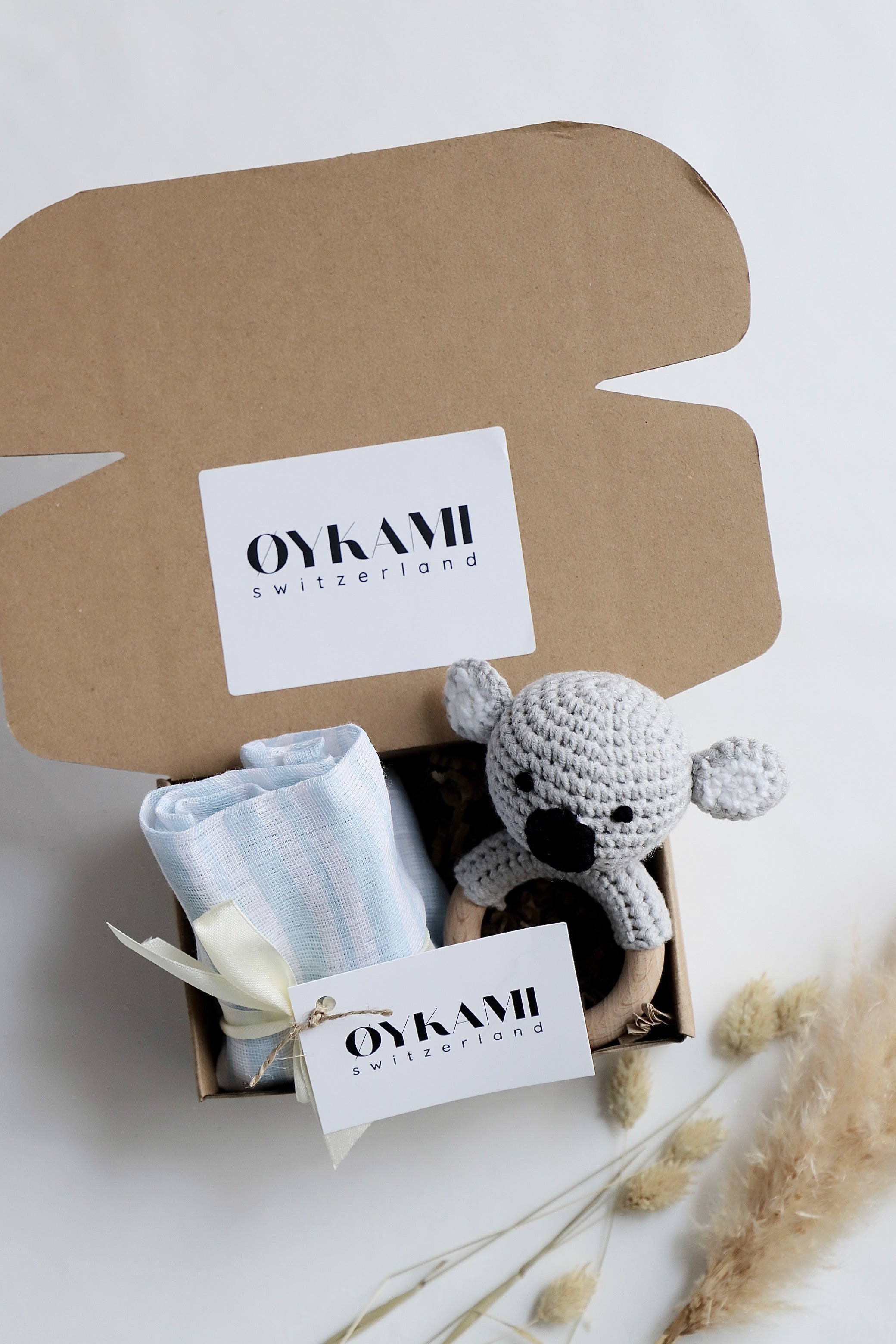 Baby Geschenkbox Junge "Male" Blau mit Streifen und Koala