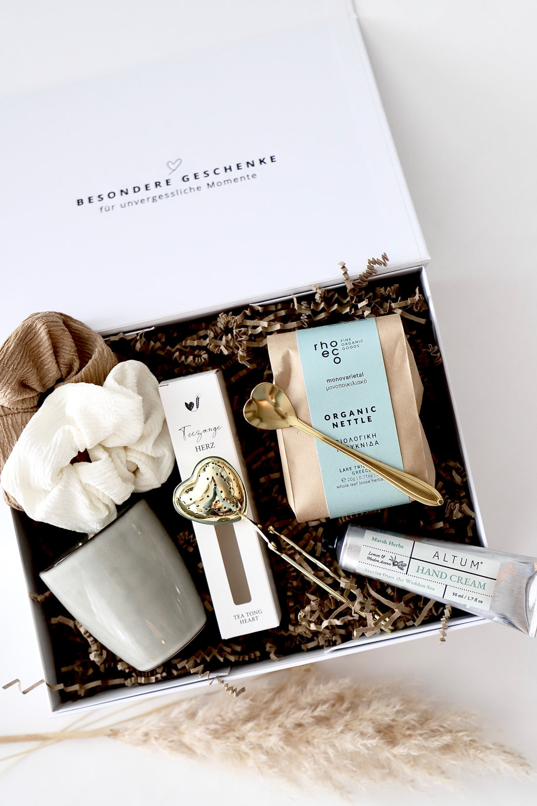 Geschenkbox „Wohlfühlmoment“ – Tee, Pflege & Accessoires