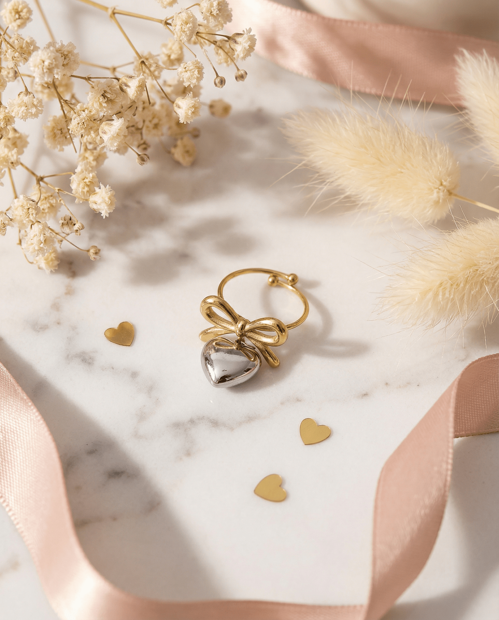 AMOÉ Schleifen Herz Ring - OYKAMI in a box