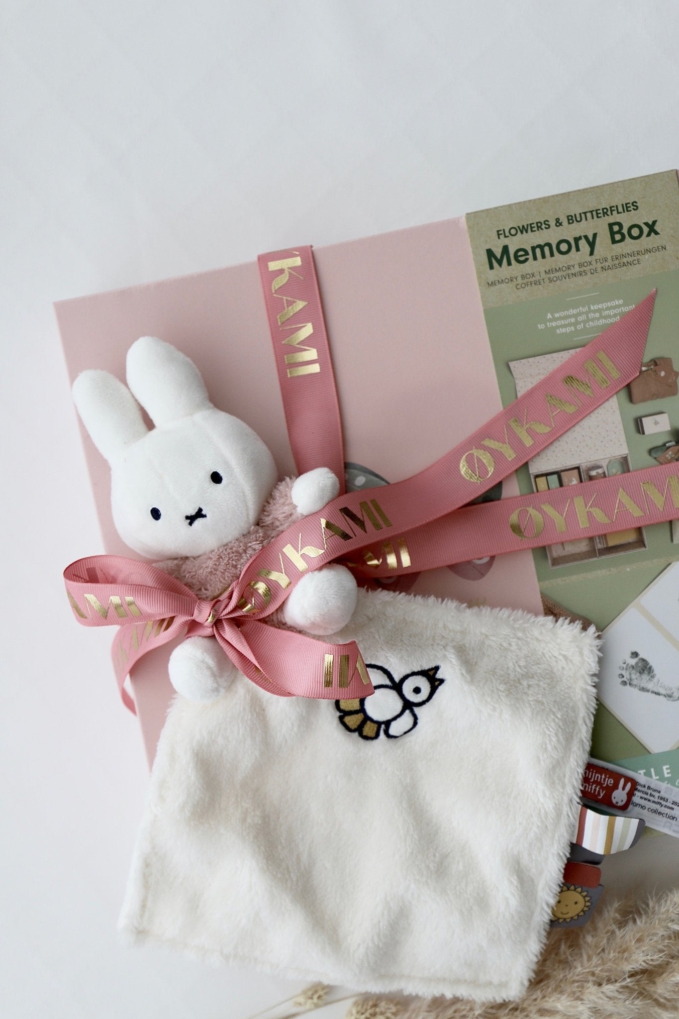 Baby Erinnerungsbox Rosa - Miffy Kuscheltuch - OYKAMI in a box