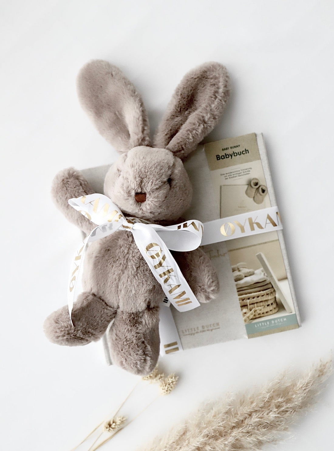 Baby Erinnerungsbuch "mein erstes Jahr" mit Hase Braun - OYKAMI in a box