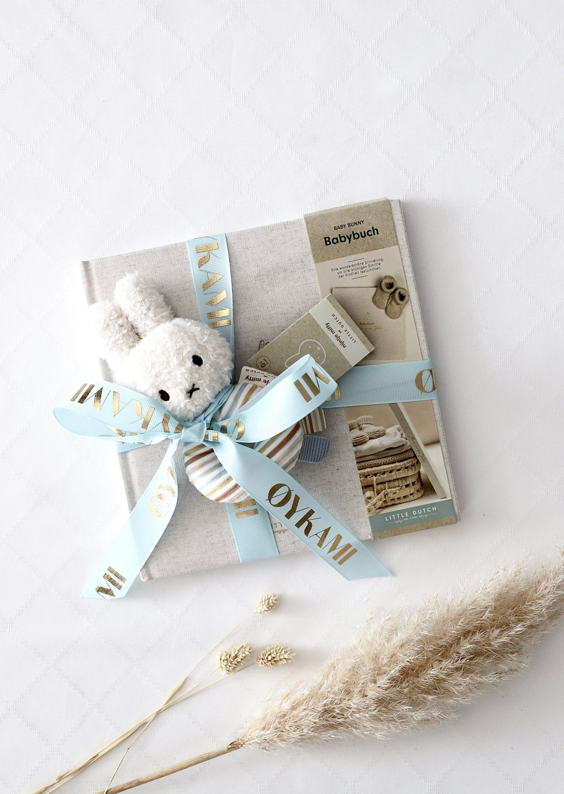 Baby Erinnerungsbuch "mein erstes Jahr" mit Miffy Rassel Streifen - OYKAMI in a box