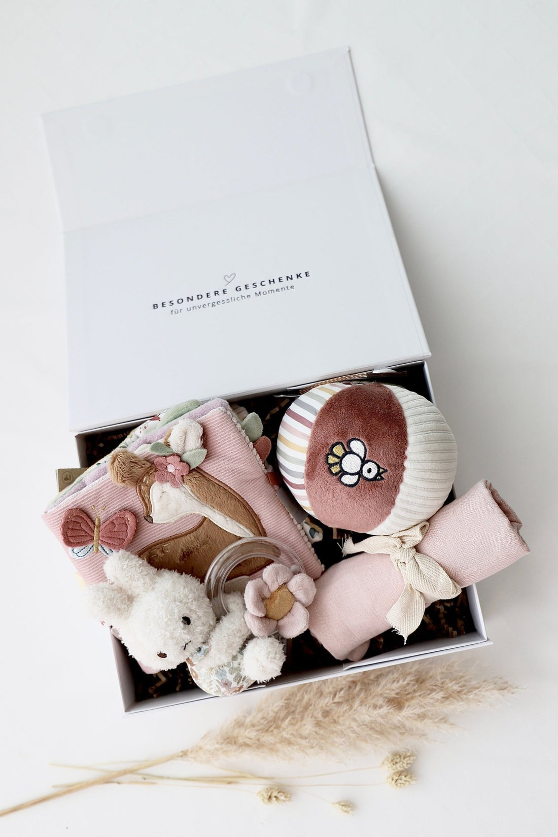 Baby Geschenkbox 3 - Miffy Rosa - OYKAMI in a box
