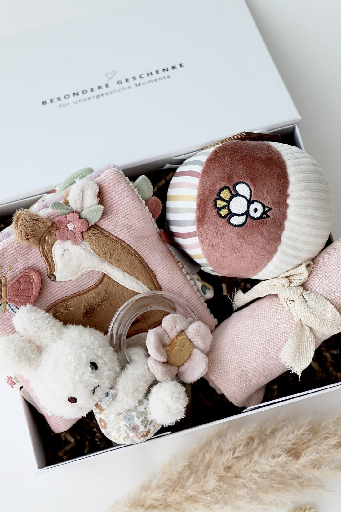 Baby Geschenkbox 3 - Miffy Rosa - OYKAMI in a box