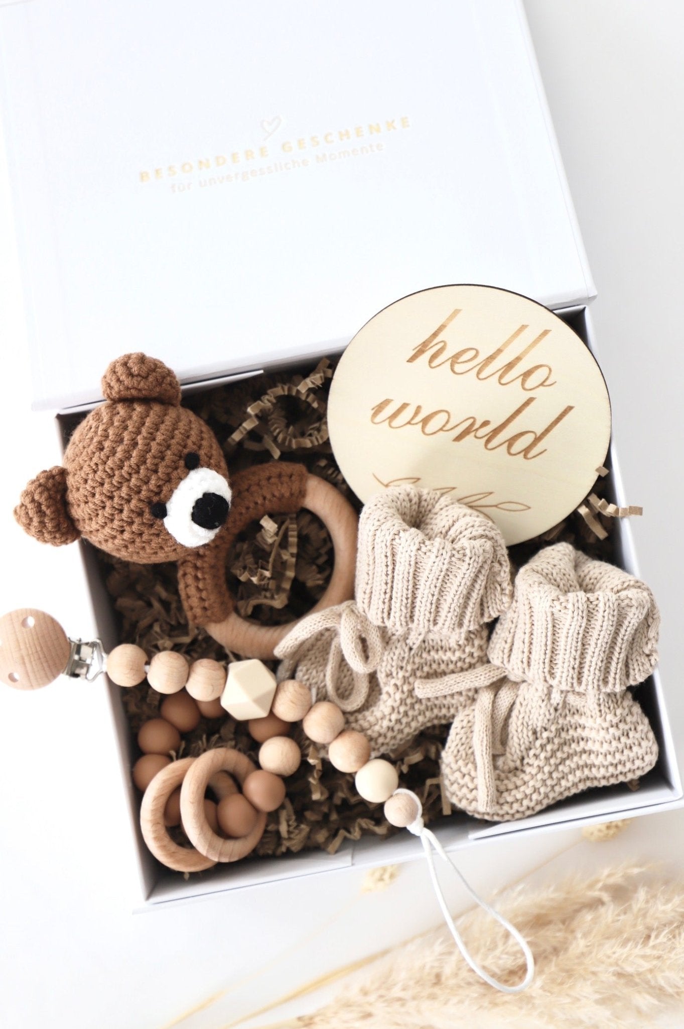 Baby Geschenkbox Beige "Phoenix" dunkler Bär - OYKAMI in a box