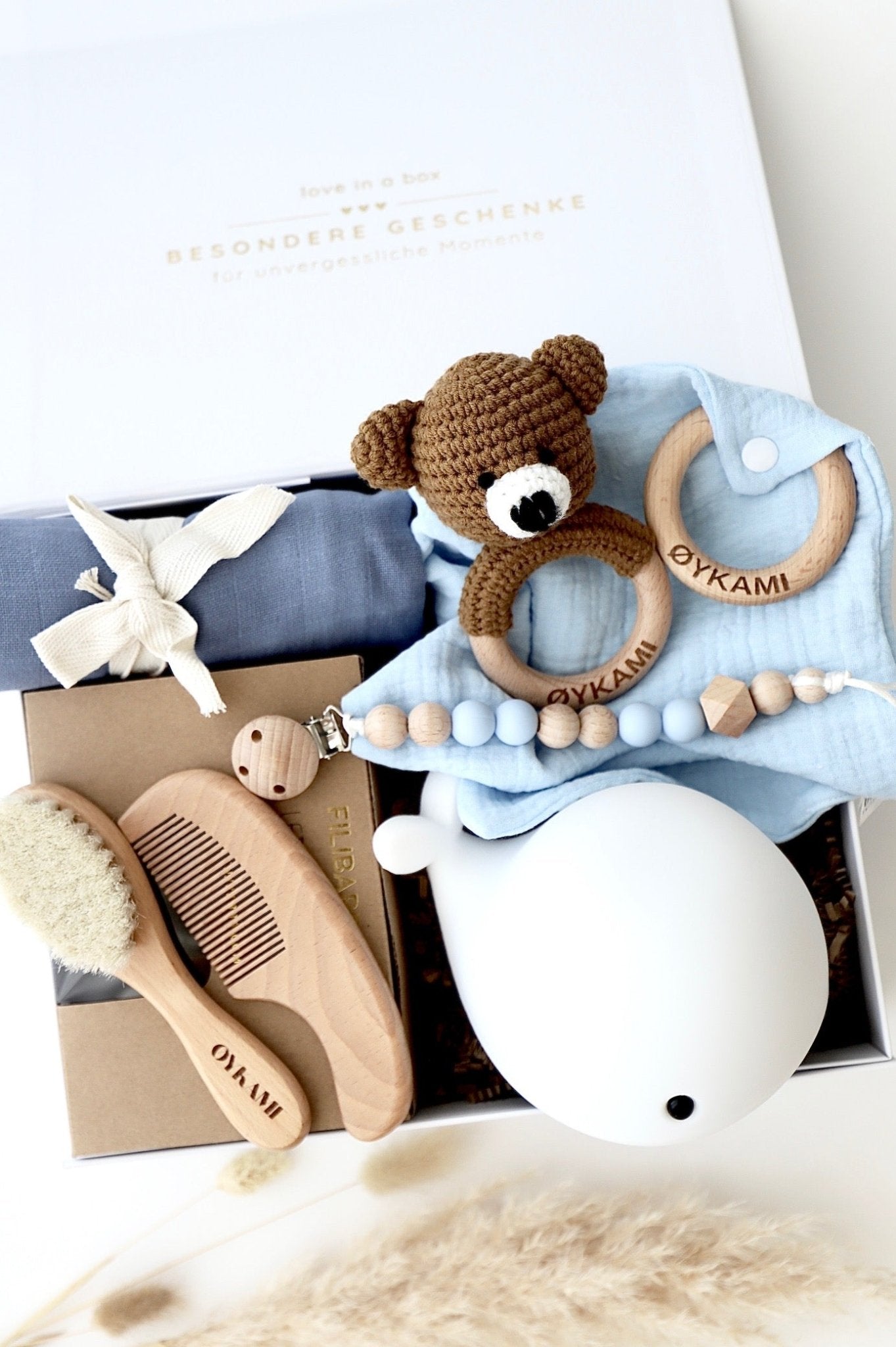 Baby Geschenkbox Blau "Athen" mit Bär - OYKAMI in a box