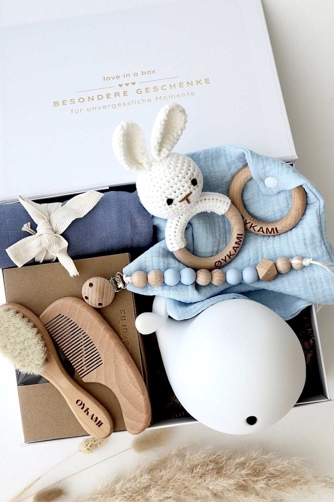Baby Geschenkbox Blau "Athen" mit Hase - OYKAMI in a box