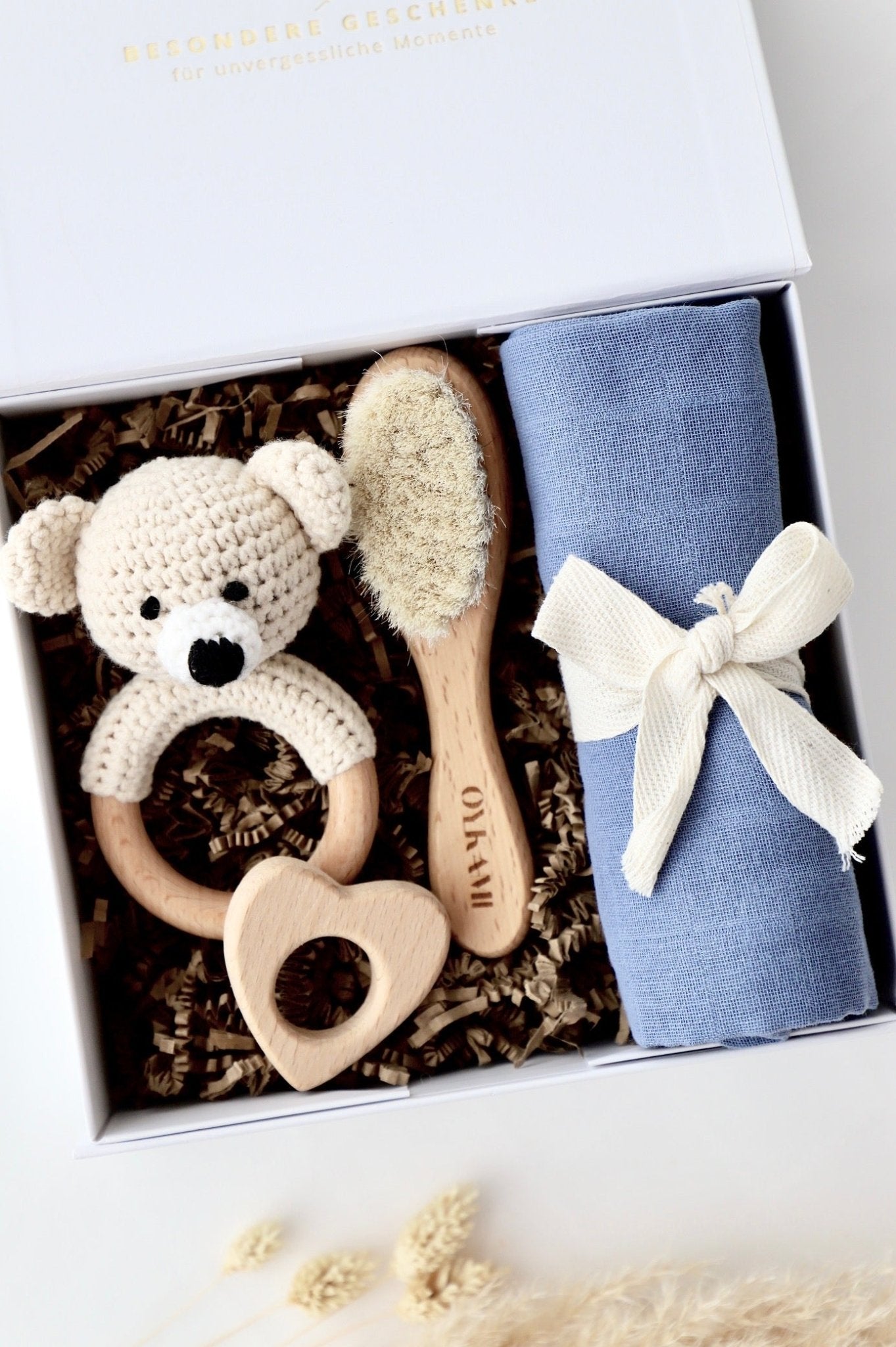 Baby Geschenkbox Blau "Colmar" heller Bär - OYKAMI in a box