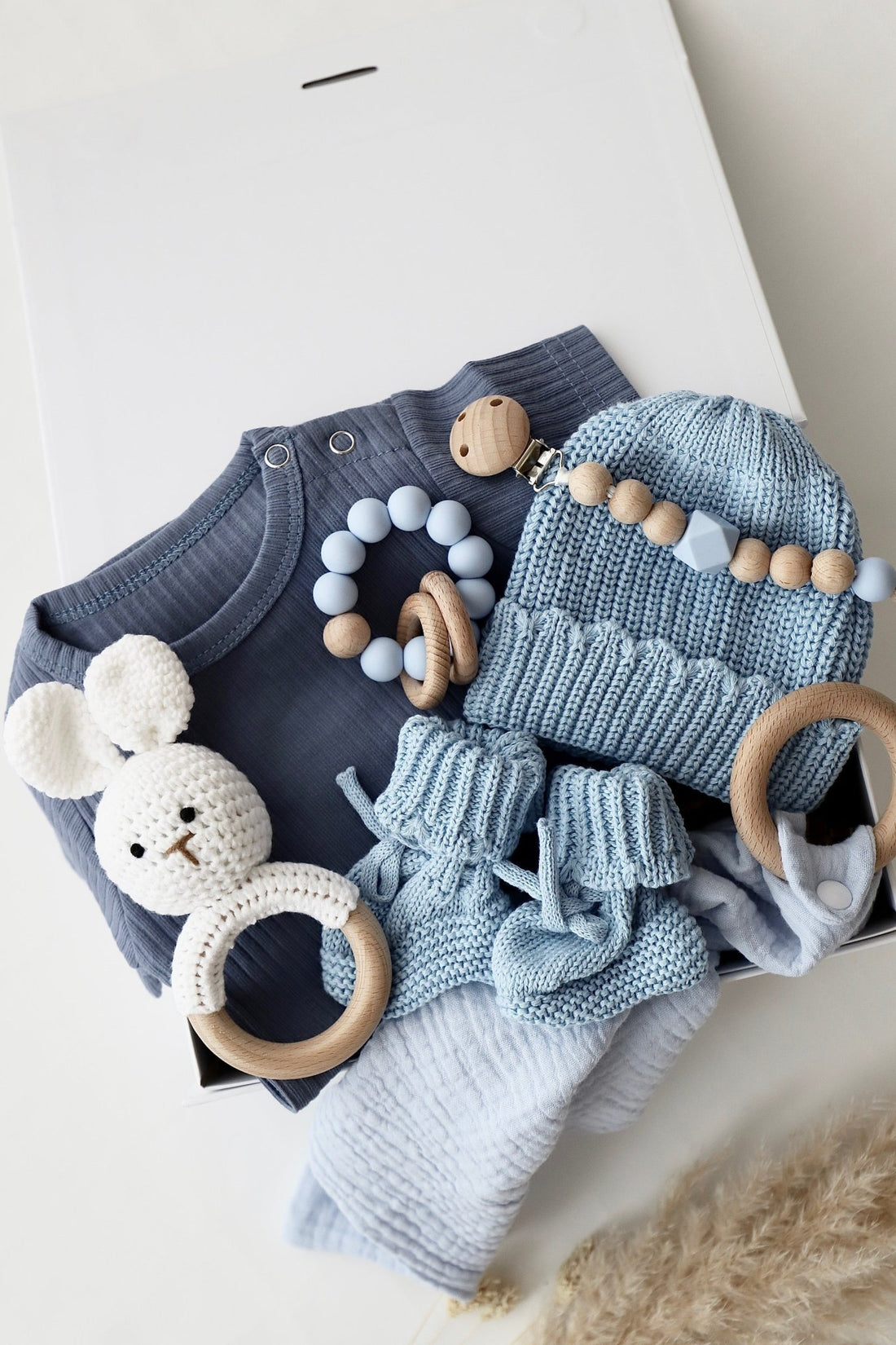 Baby Geschenkbox Blau "Palermo" Hase - OYKAMI in a box