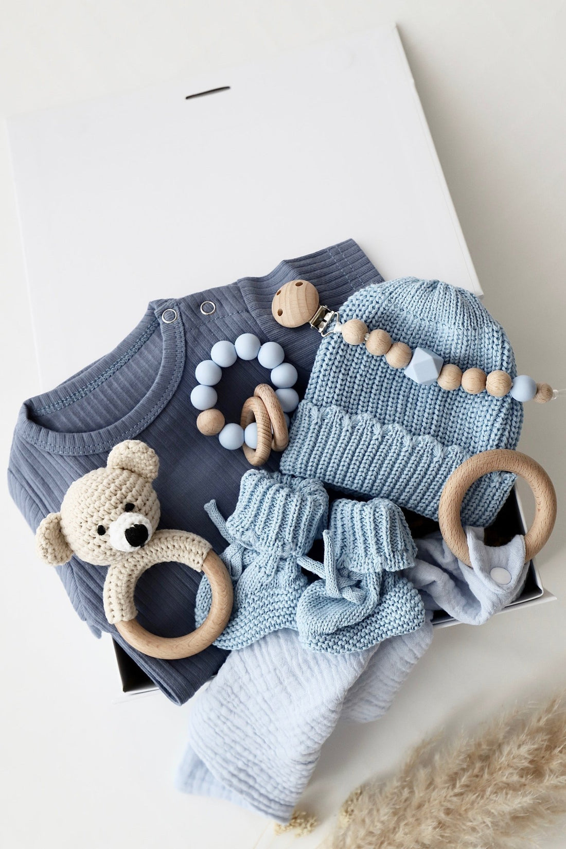 Baby Geschenkbox Blau "Palermo" heller Bär - OYKAMI in a box