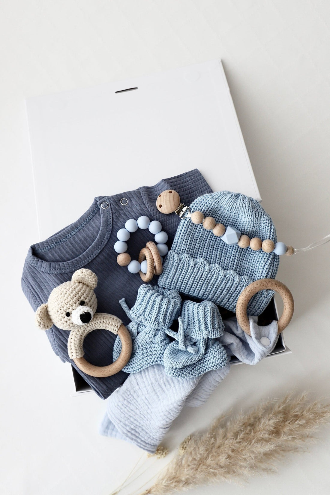 Baby Geschenkbox Blau "Palermo" heller Bär - OYKAMI in a box