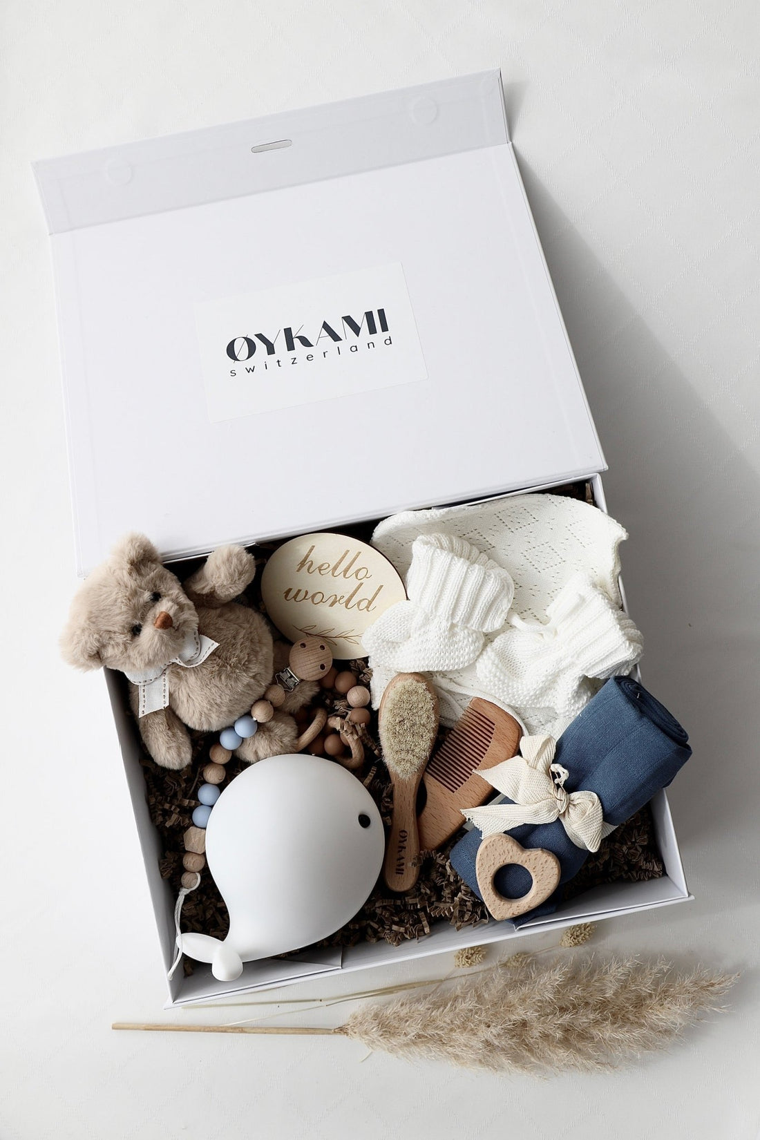 Baby Geschenkbox Blau "Paris" Bär Braun - OYKAMI in a box