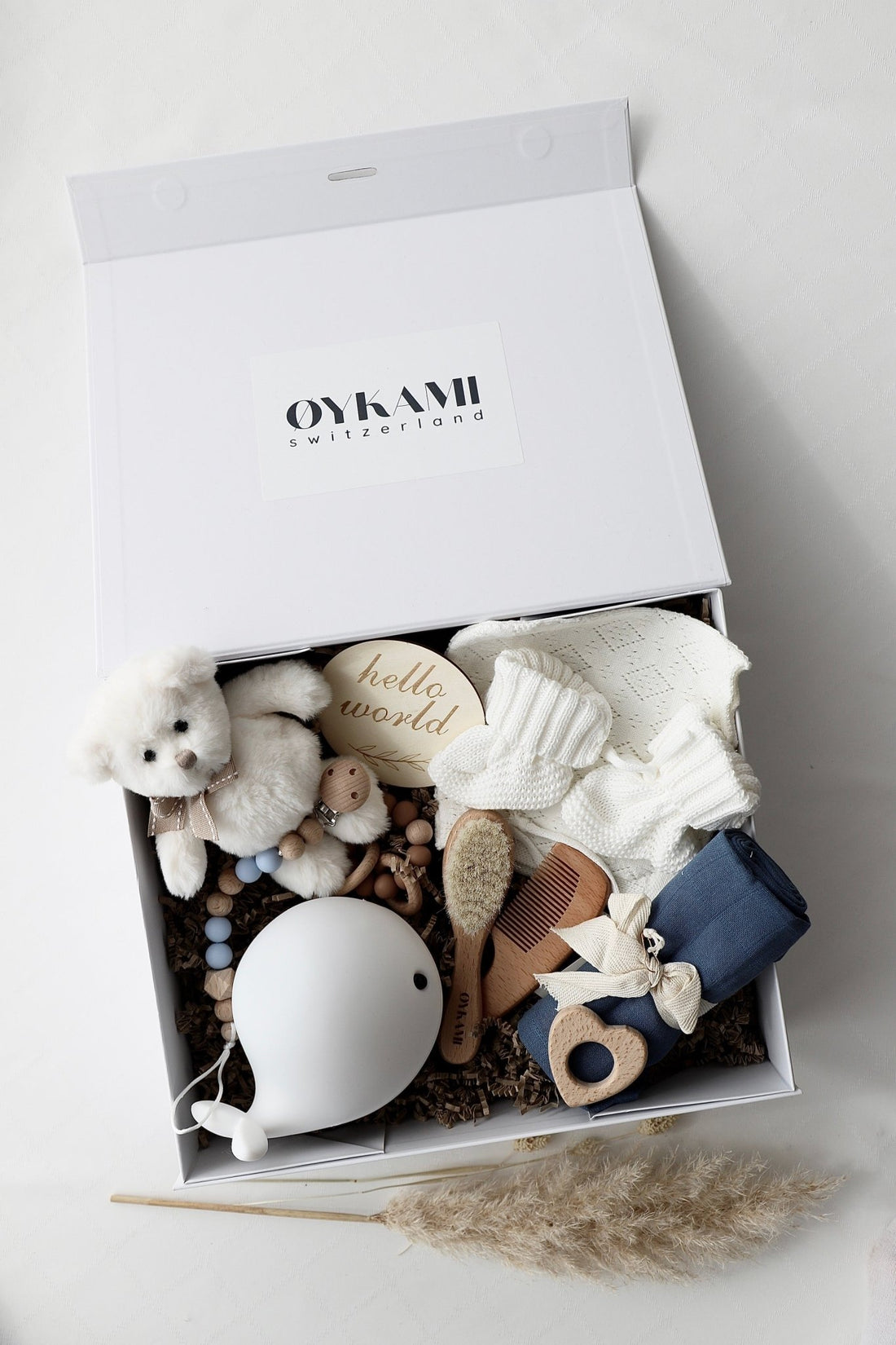 Baby Geschenkbox Blau "Paris" Bär Weiss - OYKAMI in a box