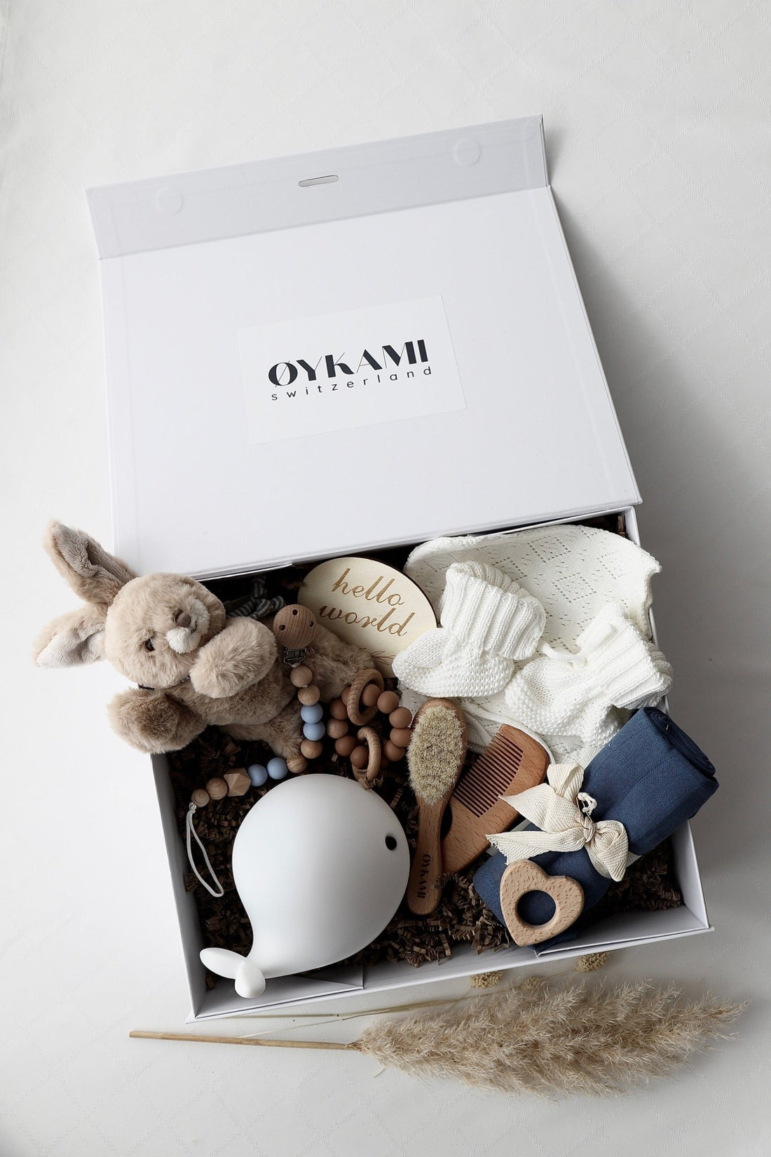 Baby Geschenkbox Blau "Paris" Hase Braun - OYKAMI in a box