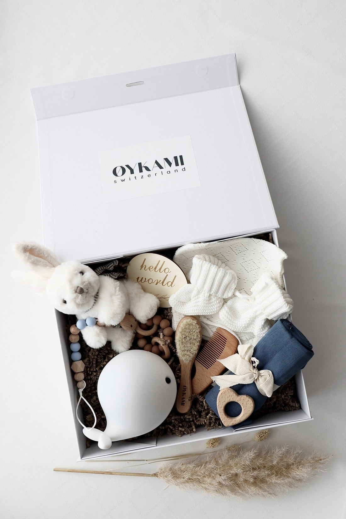 Baby Geschenkbox Blau "Paris" Hase Weiss - OYKAMI in a box