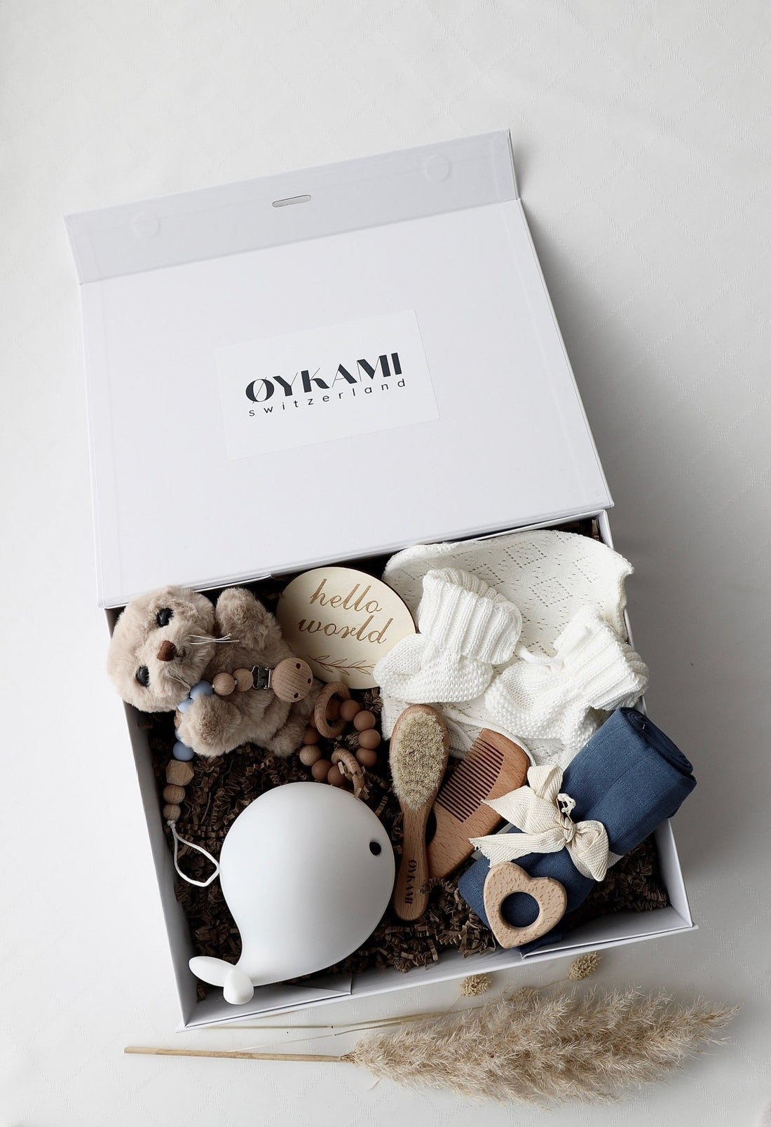 Baby Geschenkbox Blau "Paris" Robbe Braun - OYKAMI in a box