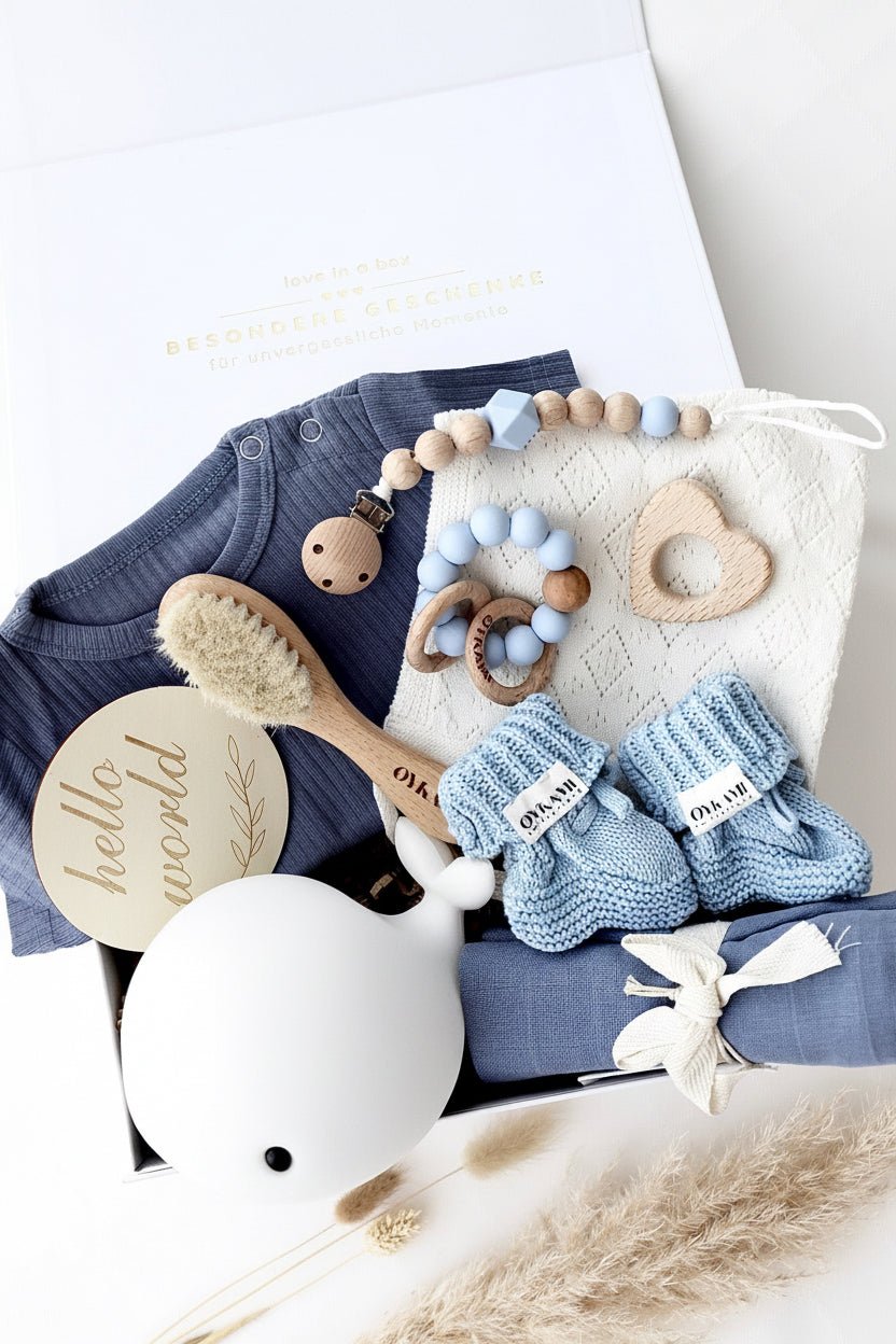 Baby Geschenkbox Blau „Paris“ Wal - OYKAMI in a box