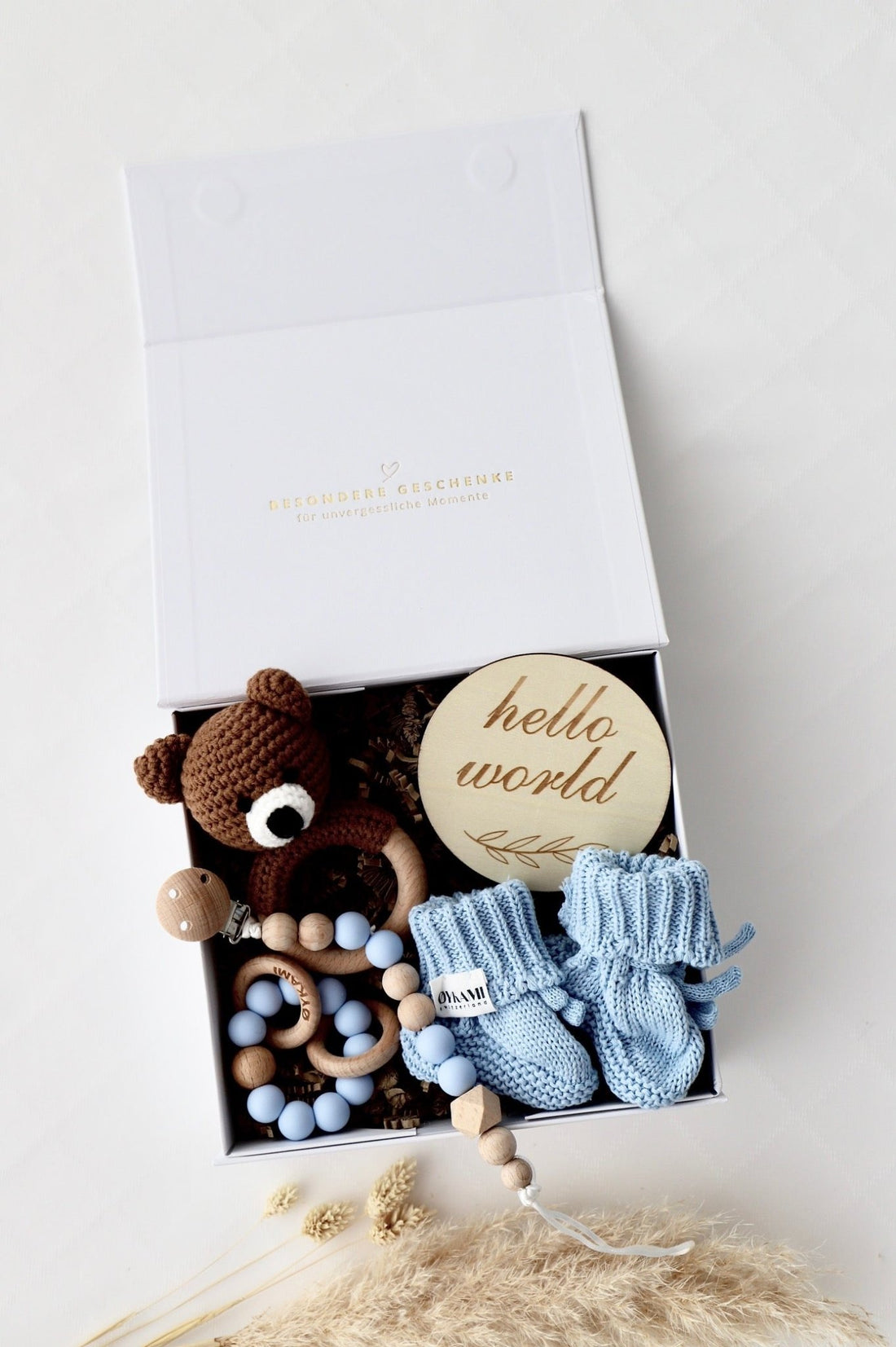 Baby Geschenkbox Blau "Phoenix" dunkler Bär - OYKAMI in a box