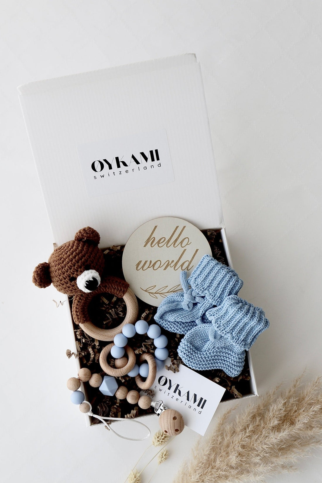 Baby Geschenkbox Blau "Phoenix" dunkler Bär - OYKAMI in a box