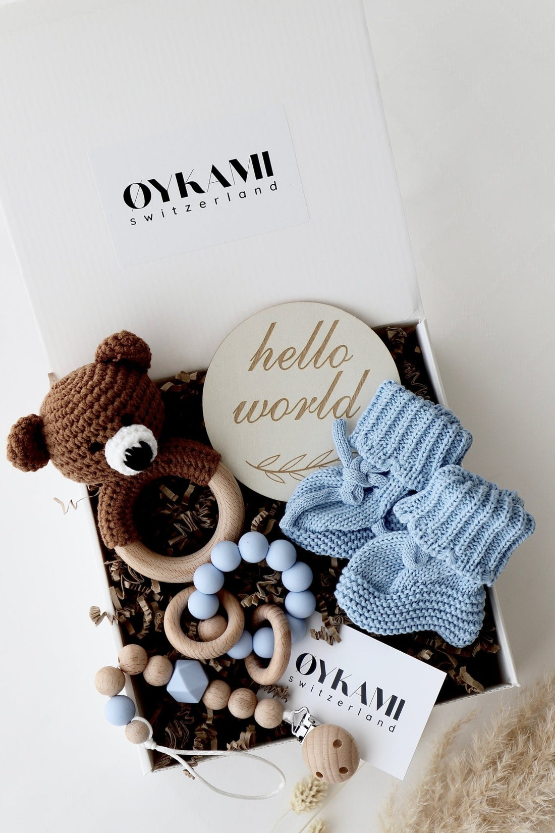 Baby Geschenkbox Blau "Phoenix" dunkler Bär - OYKAMI in a box