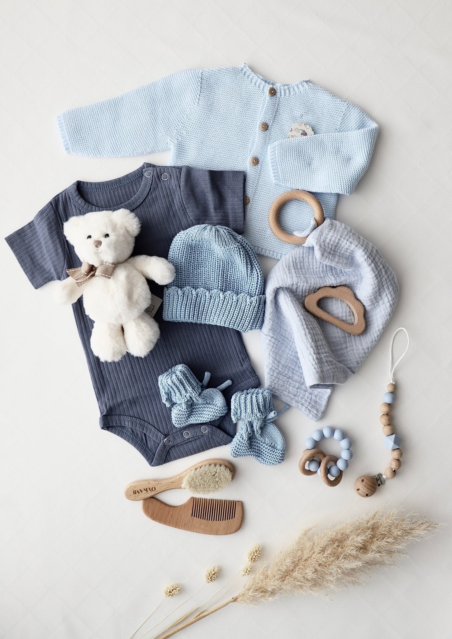 Baby Geschenkbox Blau "Verona" Bär Weiss - OYKAMI in a box