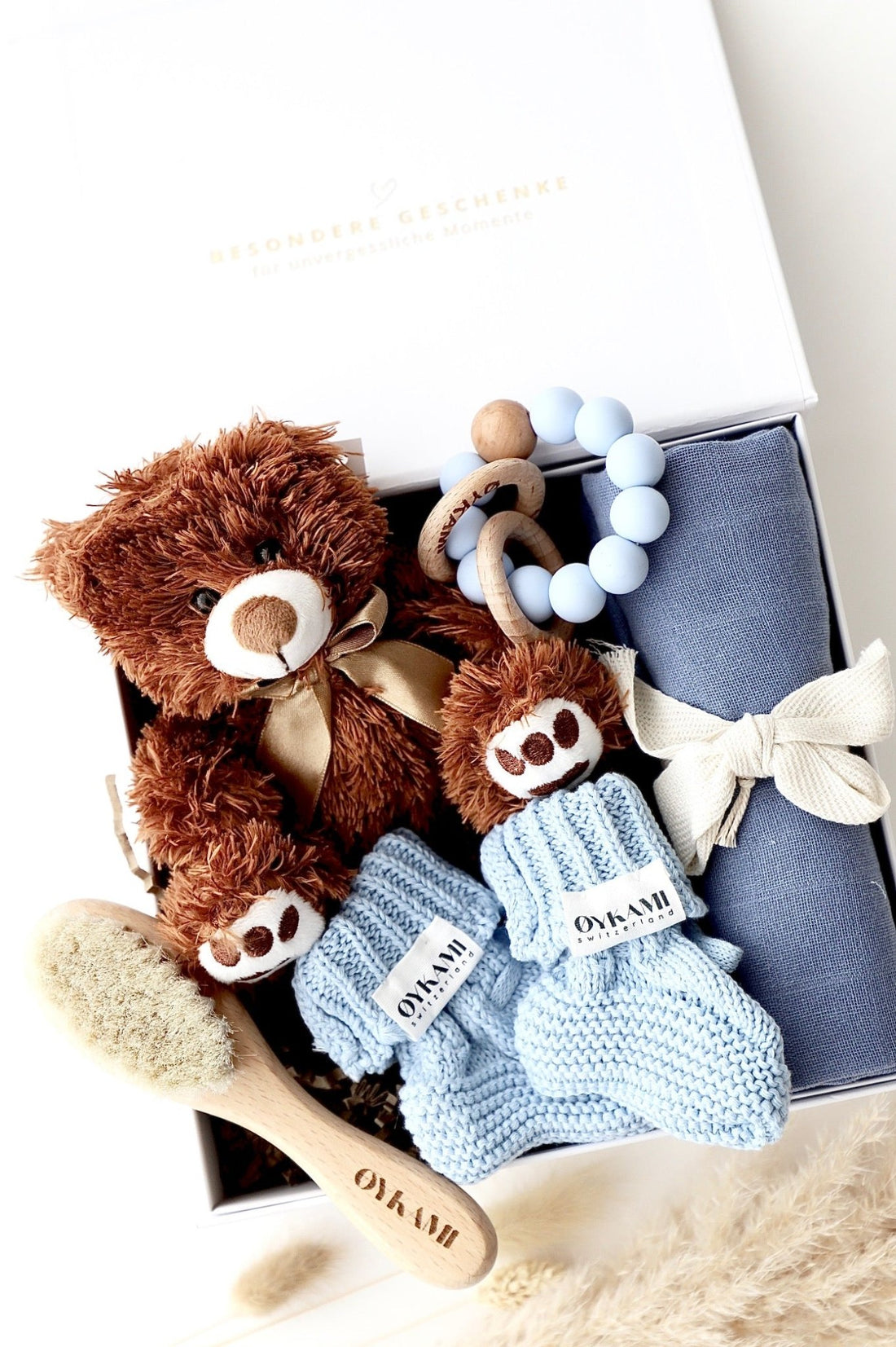 Baby Geschenkbox "Bruno" Blau - dunkler Bär - OYKAMI in a box