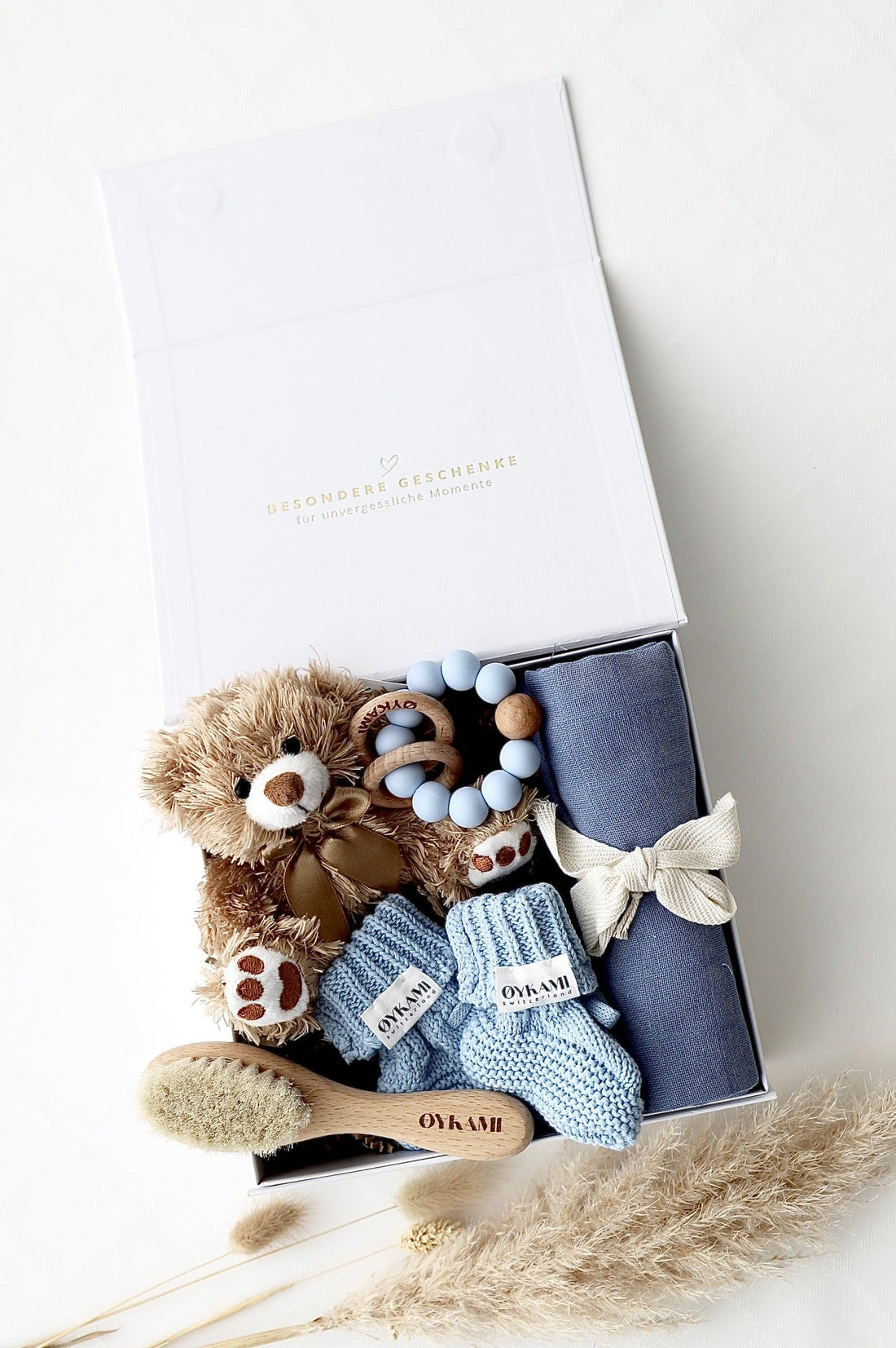 Baby Geschenkbox "Bruno" Blau - heller Bär - OYKAMI in a box