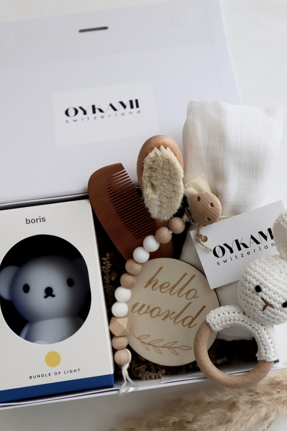 Baby Geschenkbox "Idaho" mit Boris Nachtlicht und Hase - OYKAMI in a box
