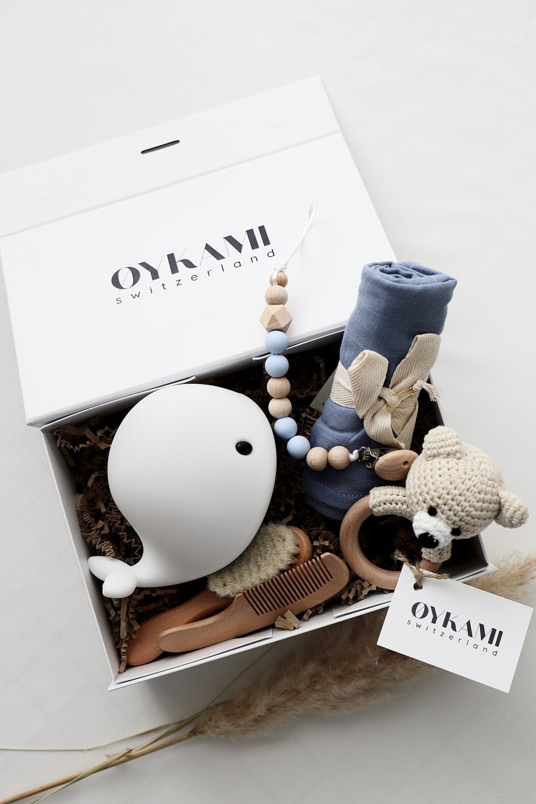 Baby Geschenkbox Junge "Athen" mit Wal Nachtlicht No. 5 - OYKAMI in a box