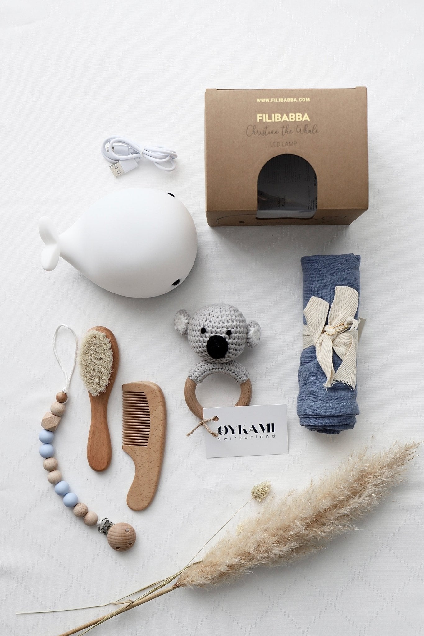 Baby Geschenkbox Junge "Athen" mit Wal Nachtlicht No. 6 - OYKAMI in a box