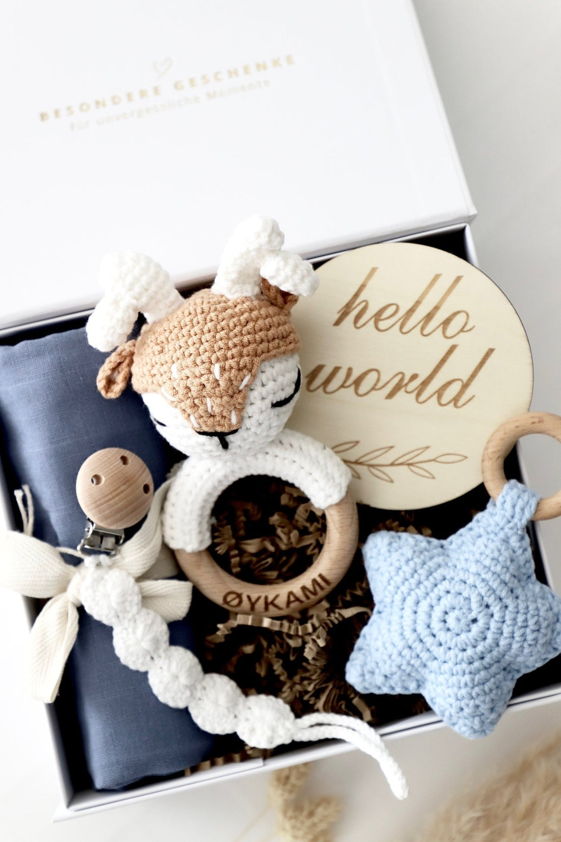 Baby Geschenkbox Junge "Fidschi" mit Elch - OYKAMI in a box