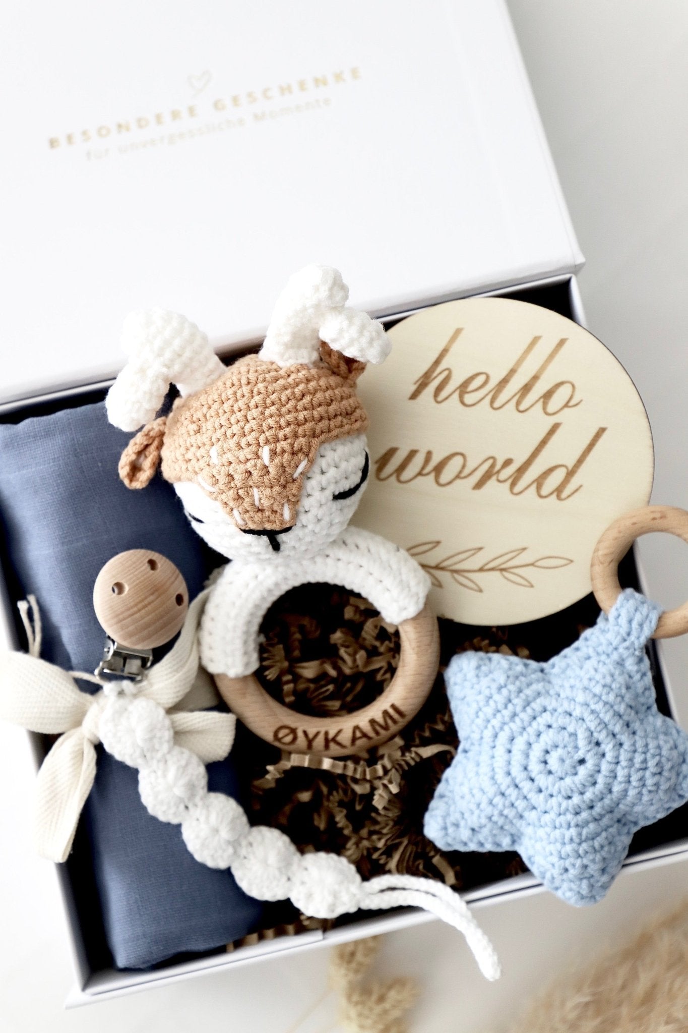 Baby Geschenkbox Junge "Fidschi" mit Elch - OYKAMI in a box