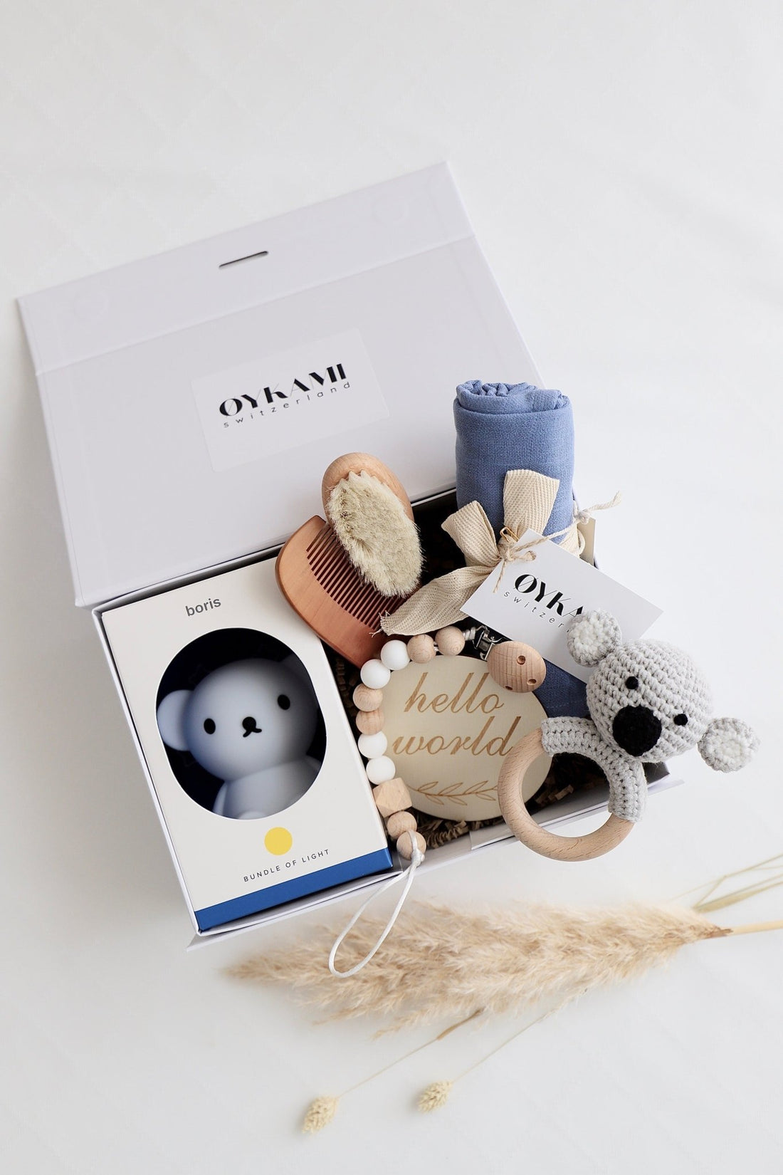 Baby Geschenkbox Junge "Kentucky" mit Boris Nachtlicht und Koala - OYKAMI in a box