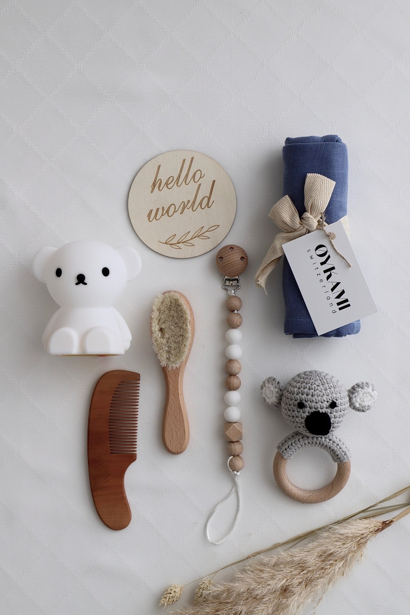 Baby Geschenkbox Junge "Kentucky" mit Boris Nachtlicht und Koala - OYKAMI in a box