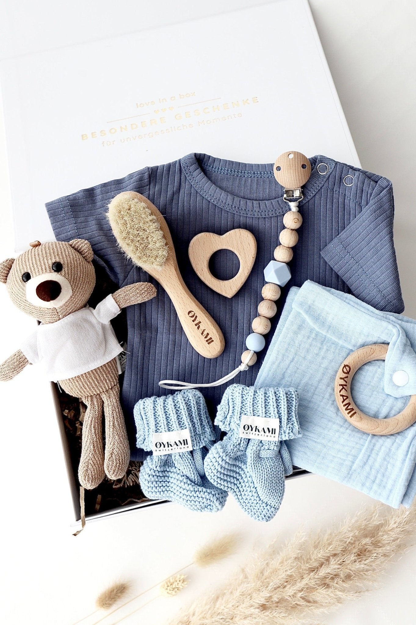 Baby Geschenkbox „Little Bear Deluxe“ Blau - OYKAMI in a box