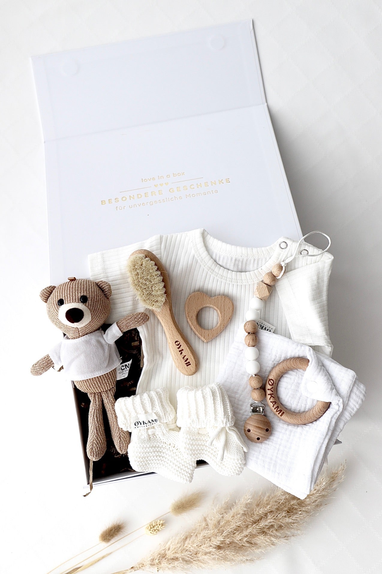 Baby Geschenkbox „Little Bear Deluxe“ Weiss - OYKAMI in a box