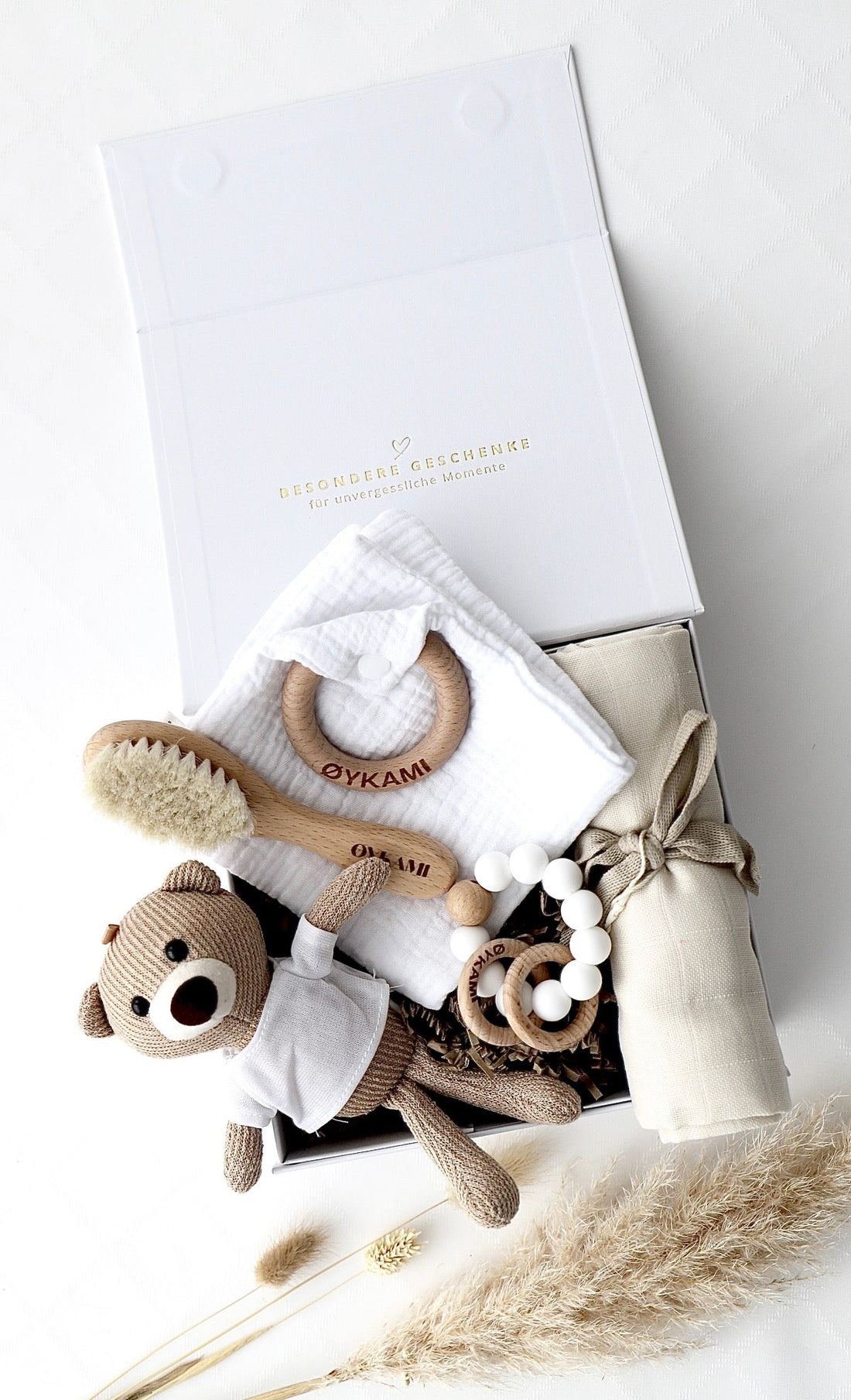 Baby Geschenkbox "Little Bear" Weiss - OYKAMI in a box