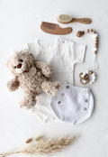 Baby Geschenkbox „Little Bloom“ Weiss Lou - OYKAMI in a box