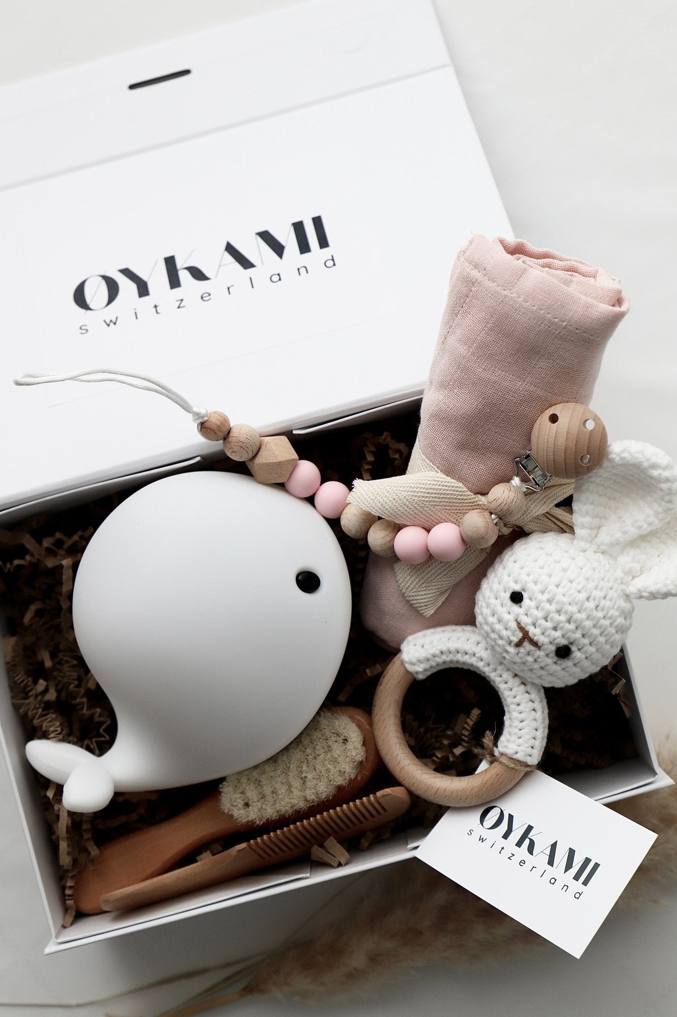 Baby Geschenkbox Mädchen "Athen" mit Wal Nachtlicht No. 1 - OYKAMI in a box
