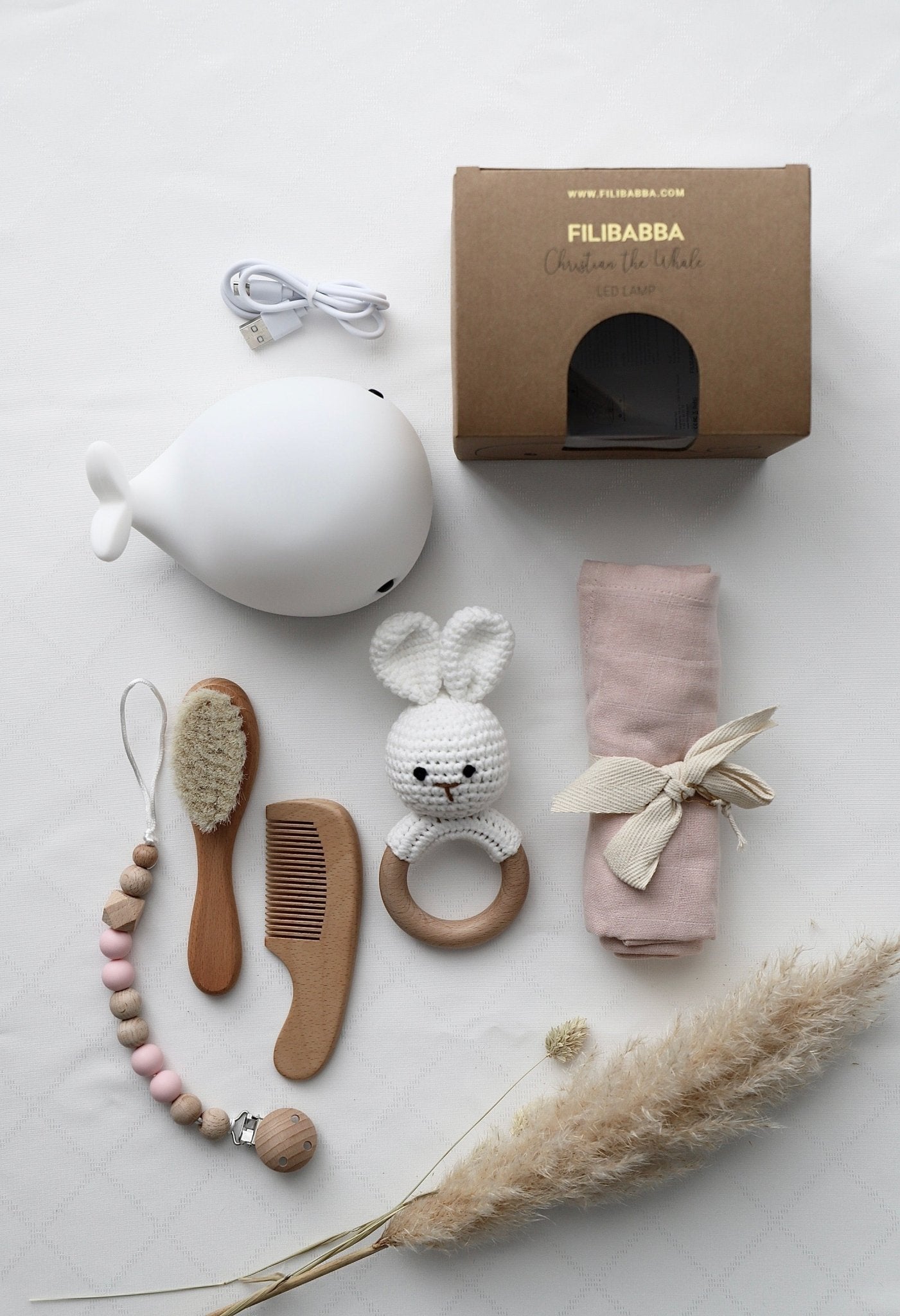 Baby Geschenkbox Mädchen "Athen" mit Wal Nachtlicht No. 1 - OYKAMI in a box